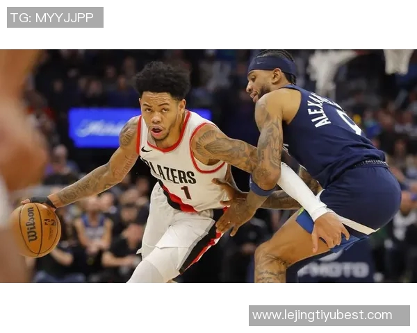 马祖拉称赞A西蒙斯展现对抗性和侵略性正是球队所需表现